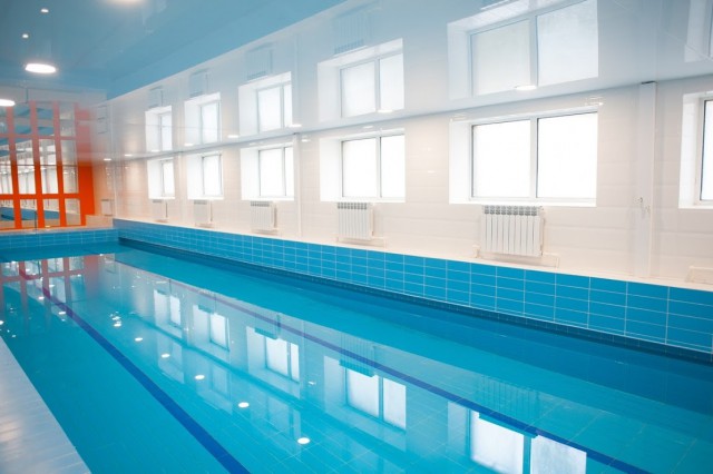 В Паланге открыли 25-метровый бассейн с джакузи и тренажёрным залом