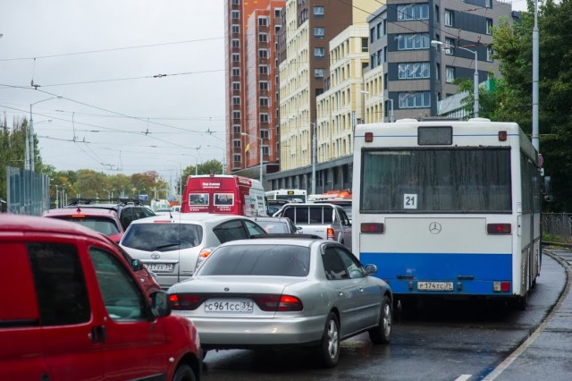 Спецпроект «Навигатор»: В Калининграде продолжат ликвидировать левые повороты на дорогах