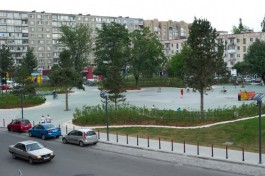 В правительстве решили перенести на 2020 год капремонт домов вокруг сквера у бывшего ДКМ в Калининграде