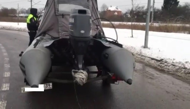 В Калининграде задержали водителя «Тойоты» с грузом янтаря