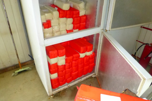 Калининградец вёз из Польши более 400 кг санкционного сыра