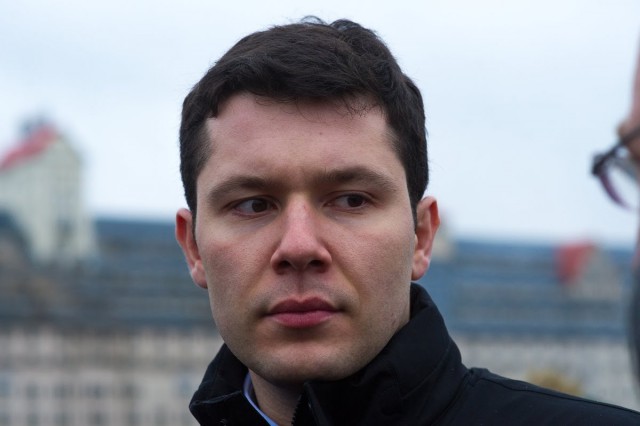 Алиханов выразил соболезнования в связи с трагедией в Кемерово