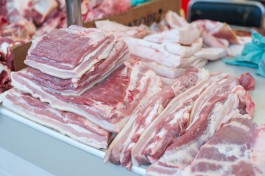 Россельхознадзор обнаружил сальмонеллу и листерии в мясе из магазинов «Светофор» в Калининграде