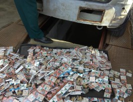 На границе на Куршской косе задержали автомобиль с четырьмя тысячами пачек сигарет