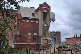 Власти предложили собственнику восстановить снесённое историческое здание на Правой набережной в Калининграде