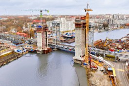 В Калининграде построили первые башни-опоры железнодорожного моста через Преголю