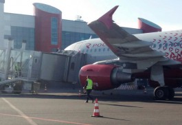 Очевидцы: В «Храброво» к самолёту из Санкт-Петербурга подали сломанный телетрап