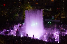 Когда начинается шоу светомузыкального фонтана в Калининграде? 