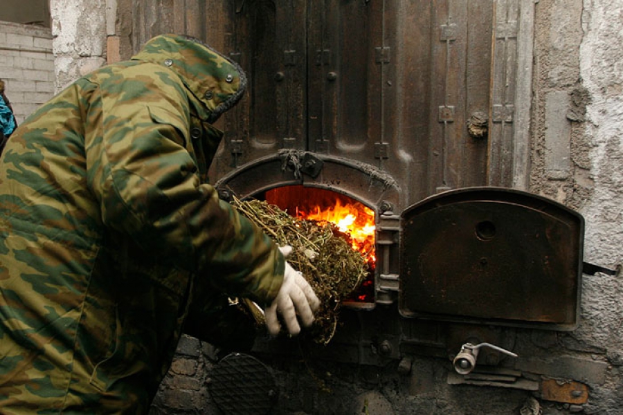 Наркополицейские Калининграда сожгли крупную партию наркотиков