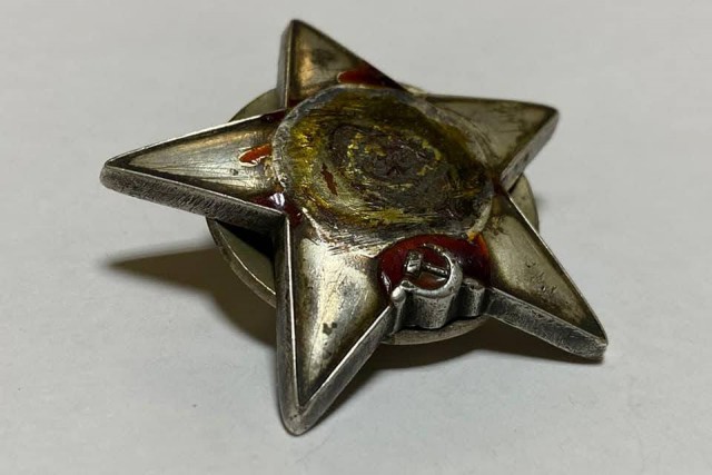 В Янтарном нашли орден Красной Звезды участника боёв на Халхин-Голе