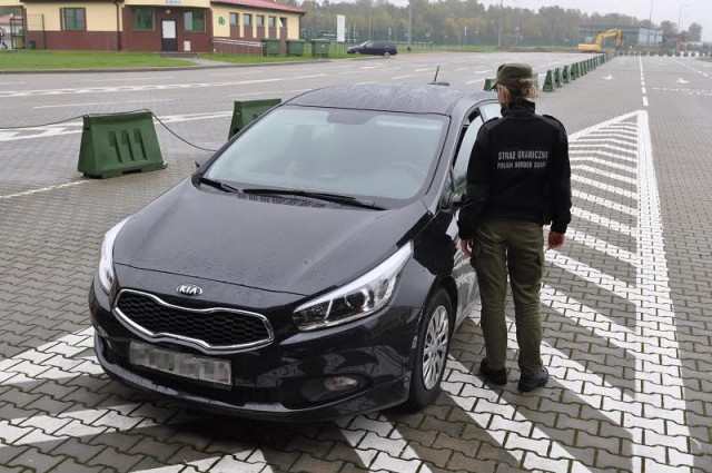Польские пограничники конфисковали у россиянина «Киа» c перебитым VIN