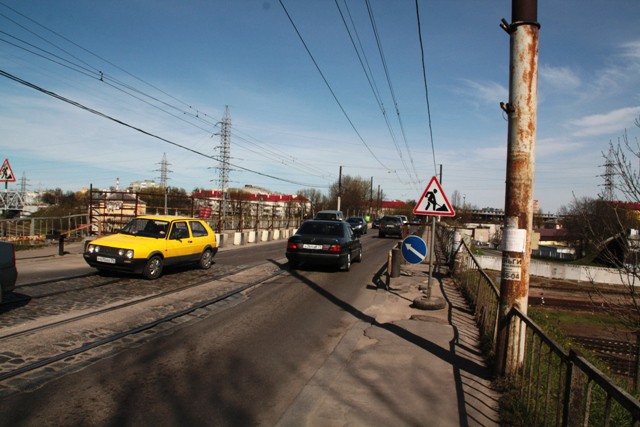 Мост на ул. Суворова в Калининграде расширят до трёх полос