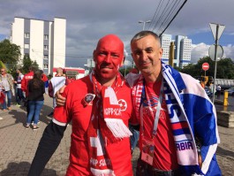 «Очередной футбольный карнавал»: что думают о Калининграде болельщики из Сербии и Швейцарии  (видео)