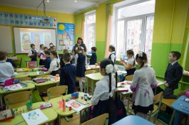 Весной калининградские учителя получат по десять тысяч рублей единовременной выплаты