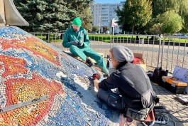 «Советская смальта, брутальная выкладка и новые циферблаты»: как в Калининграде восстанавливают «Мировые часы» 