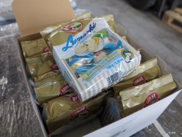 Калининградская таможня задержала 679 кг контрафактных конфет из Польши (фото)