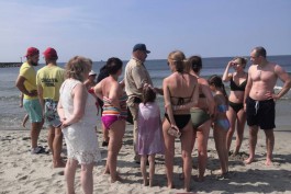 В Балтийске штрафуют отдыхающих за купание на «диких» пляжах