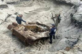На Балтийской косе нашли немецкий танк времён Второй мировой войны (фото)