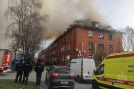 Жильцам горевшего дома на Артиллерийской в Калининграде предложили временные квартиры