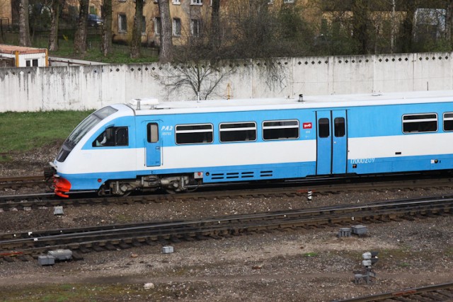 Жители Московского района Калининграда опоздали на работу из-за поломки поезда