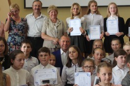 Более 300 калининградских школьников стали обладателями премии «Виват, отличники!»