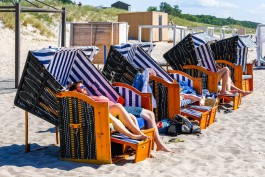 «Главное, чтоб было лето»: как калининградские пляжи готовятся принимать гостей