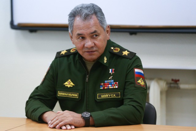 Шойгу рассказал об активизации разведки НАТО у российских границ