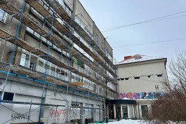 В Калининграде приступают к ремонту главного фасада советской пятиэтажки на проспекте Мира (фото)