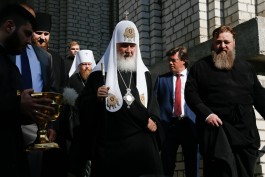 Патриарх Кирилл освятил купола нового храма на проспекте Мира в Калининграде (фото)