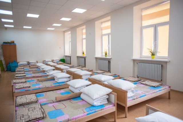 В Калининграде начали включать отопление в детских садах, больницах и школах