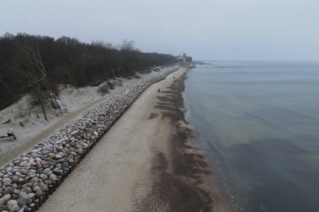 В Зеленоградске завершили берегоукрепление восточной части пляжа