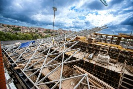 В библиотеке нового кампуса БФУ в Калининграде начали устанавливать стеклянный купол