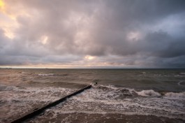 В Калининградской области объявили штормовое предупреждение из-за усиления ветра