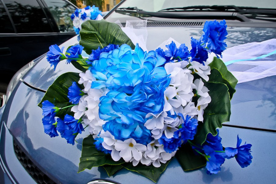 В Калининграде несколько автомобилей ГИБДД преследовали кортеж с кавказской свадьбы