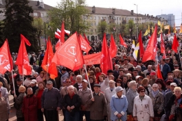 Более 2,5 тысяч человек вышли на первомайские демонстрации в Калининграде