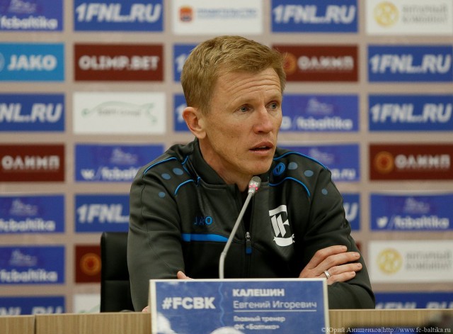 Главного тренера «Балтики» дисквалифицировали на восемь матчей за давление на арбитра
