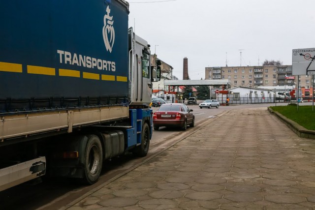 В Литве скопились огромные очереди из грузовиков на въезд в Калининградскую область