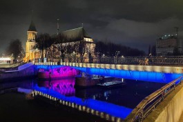 На Деревянном и Медовом мостах в Калининграде установили архитектурную подсветку