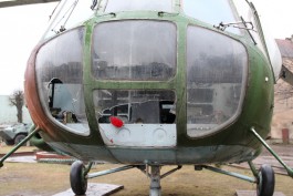 В Советске вандалы топором разбили музейный вертолёт Ми-8Т (фото) (фото)