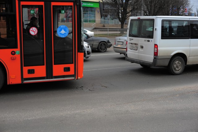 В Калининграде частично изменили два маршрута общественного транспорта