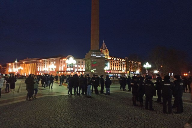 На незаконной акции в центре Калининграда задержали 58 человек