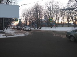 На улице Камской в Калининграде «Хёндай» сбил женщину с четырёхлетним ребёнком и скрылся