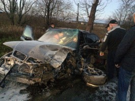 Под Калининградом водитель БМВ врезался в «Ауди» и «Фольксваген» на «встречке»: пострадали двое (фото)