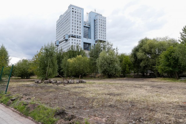 Власти Калининграда передали правительству ещё один участок у Дома Советов