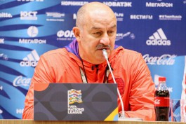 Черчесов рассказал, почему не вызвал на матч Россия — Швеция калининградца Стоцкого