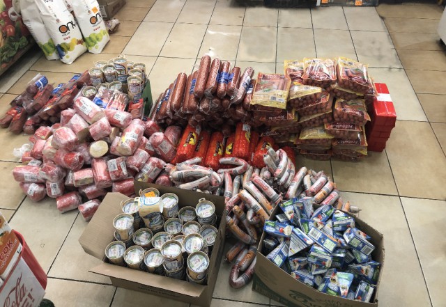 У торговцев на Полоцкой в Калининграде изъяли более четырёх тонн санкционных сыров и колбас