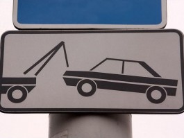 На Куршской косе будут эвакуировать припаркованные вдоль обочины автомобили 