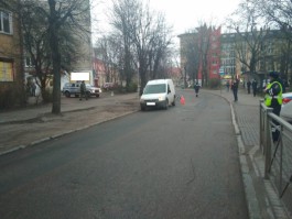 На улице Красной в Калининграде под колёса автомобиля попала шестилетняя девочка