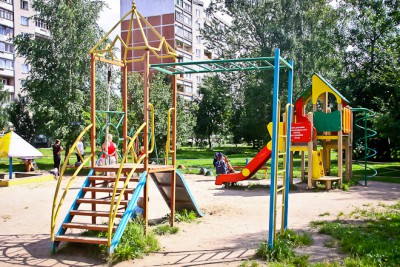 Калининградский детсад заплатит более 300 тысяч рублей за падение ребёнка с турника