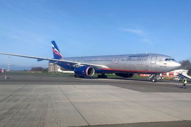 Аэропорт «Храброво» впервые принял широкофюзеляжный Airbus на 440 пассажиров